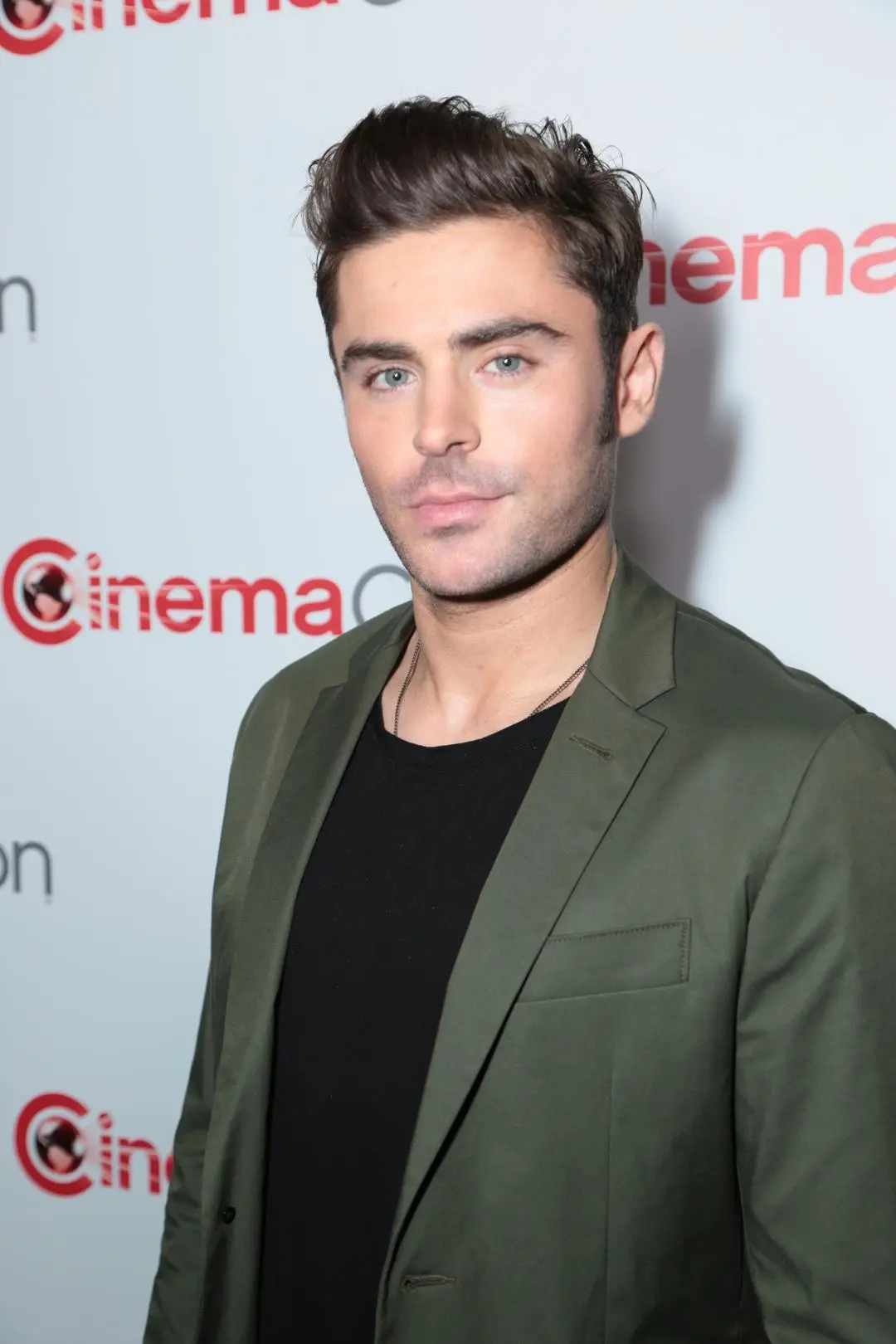 Zac Efron_peliplat