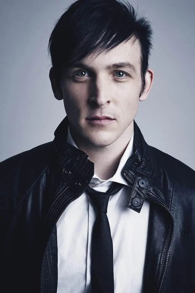 Robin Lord Taylor_peliplat