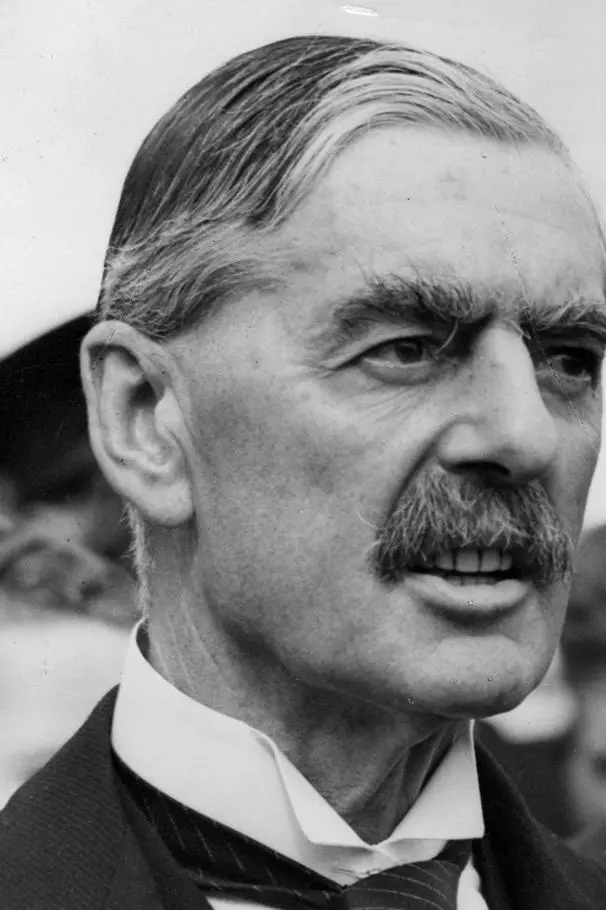 Neville Chamberlain_peliplat