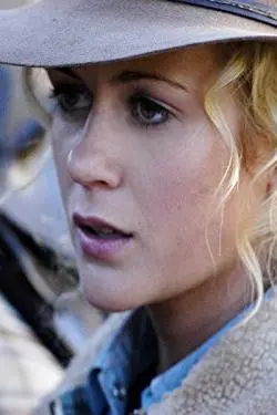 Rachael Carpani_peliplat