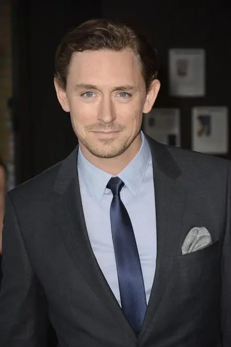 JJ Feild_peliplat