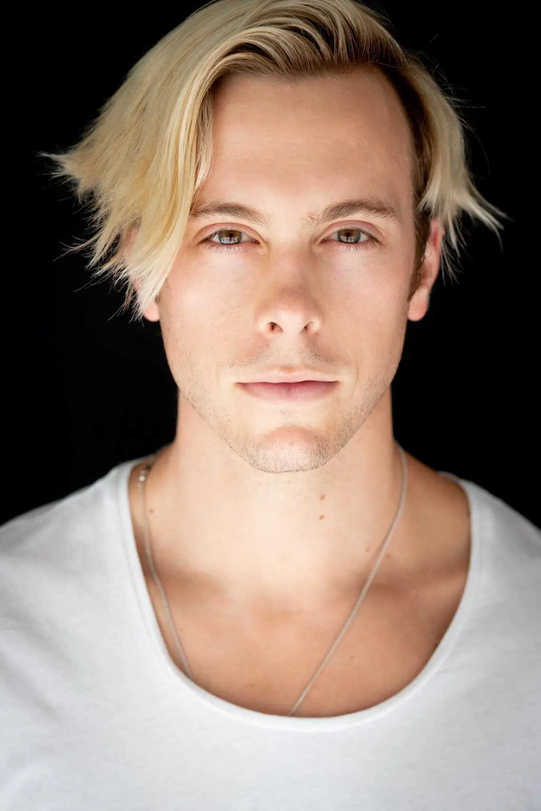 Riker Lynch_peliplat