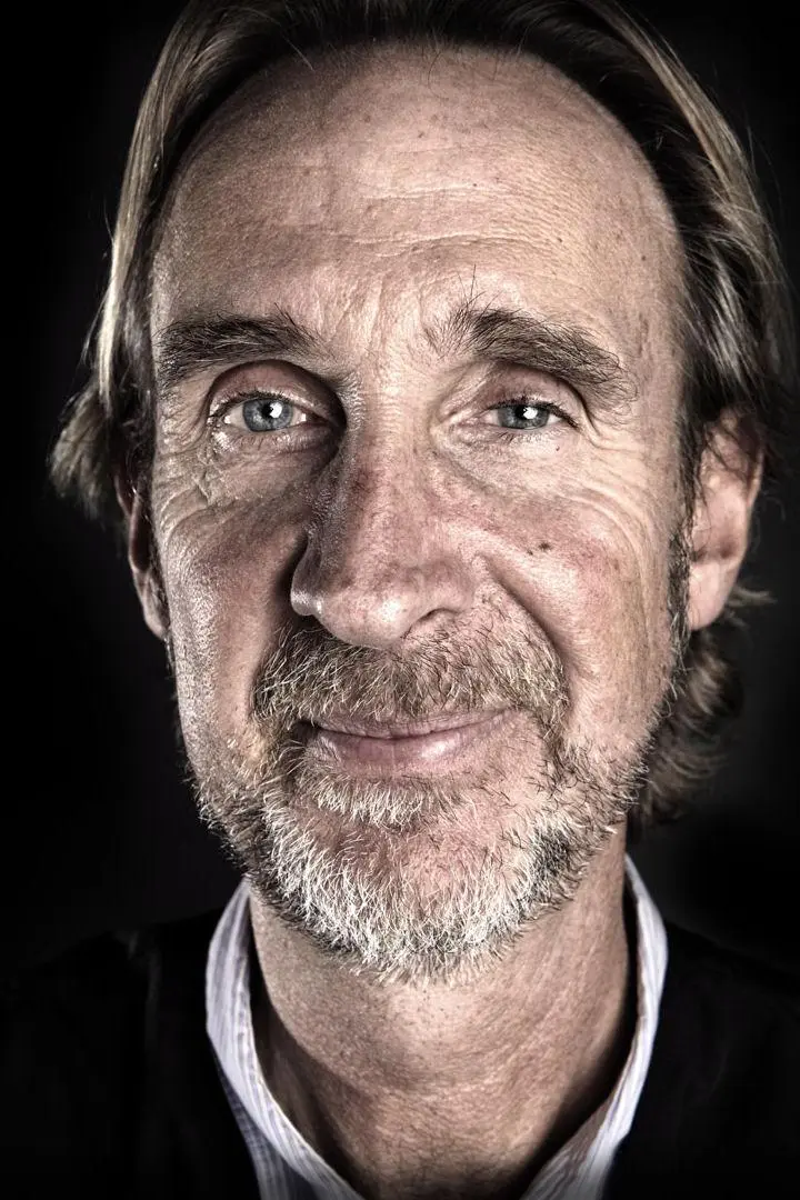 Mike Rutherford_peliplat