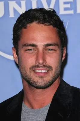 Taylor Kinney_peliplat