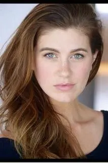 Laura Dreyfuss_peliplat