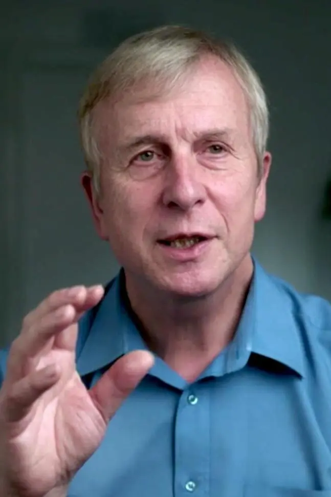 Kevin Warwick_peliplat