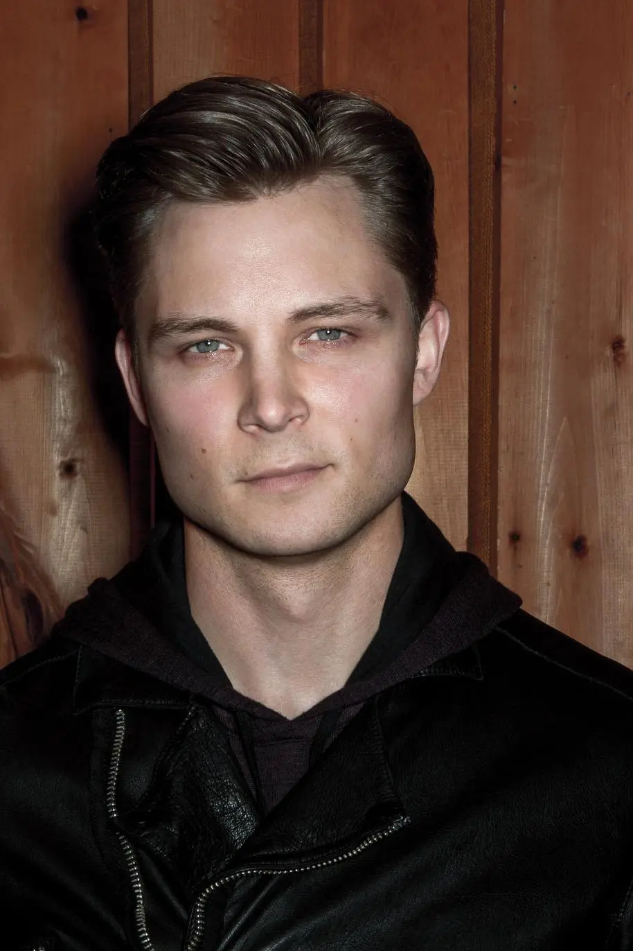 Frankie Ballard_peliplat