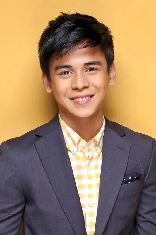 Khalil Ramos_peliplat