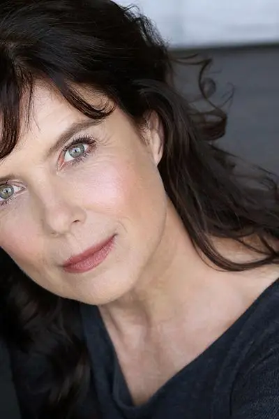 Torri Higginson_peliplat