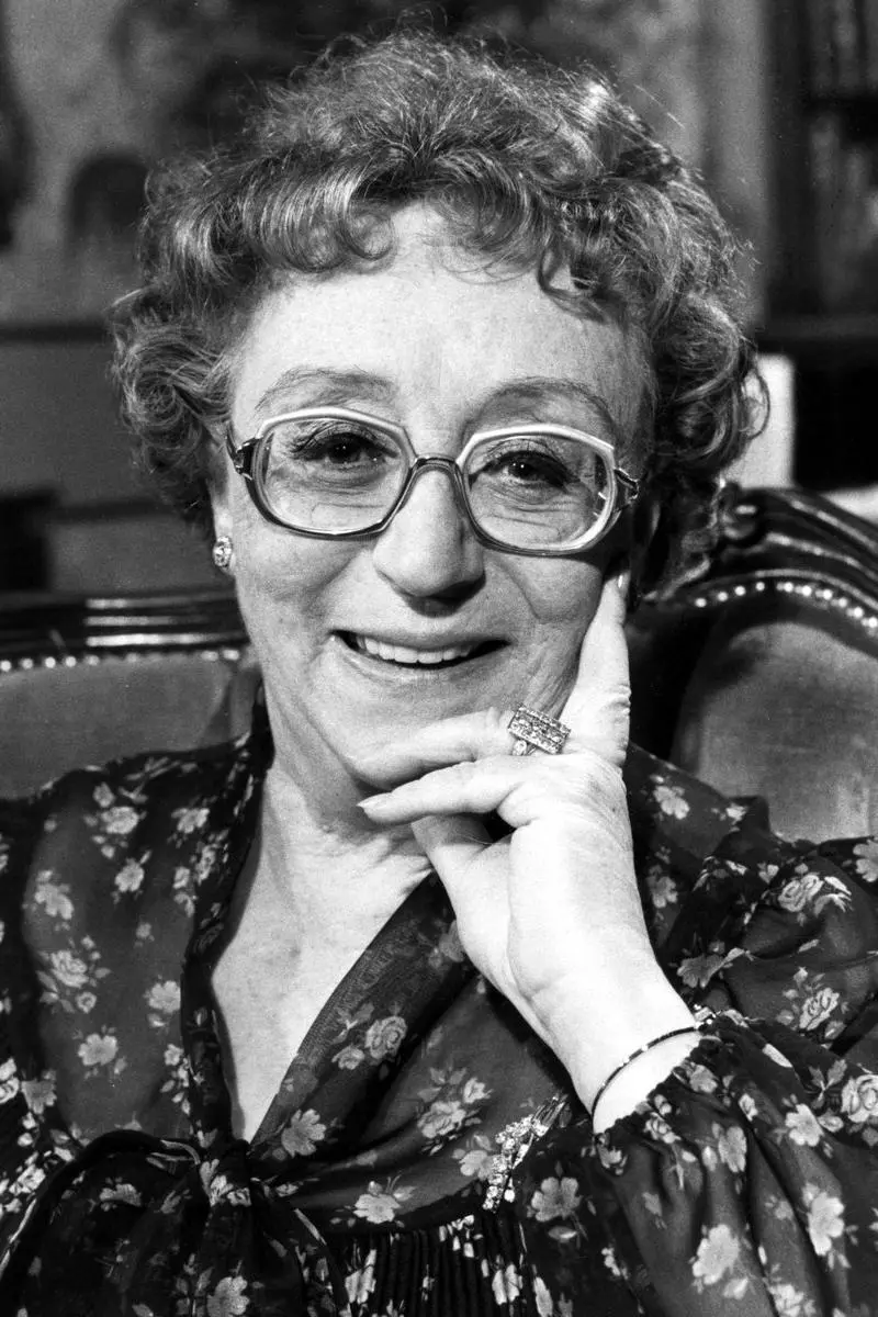 Thora Hird_peliplat