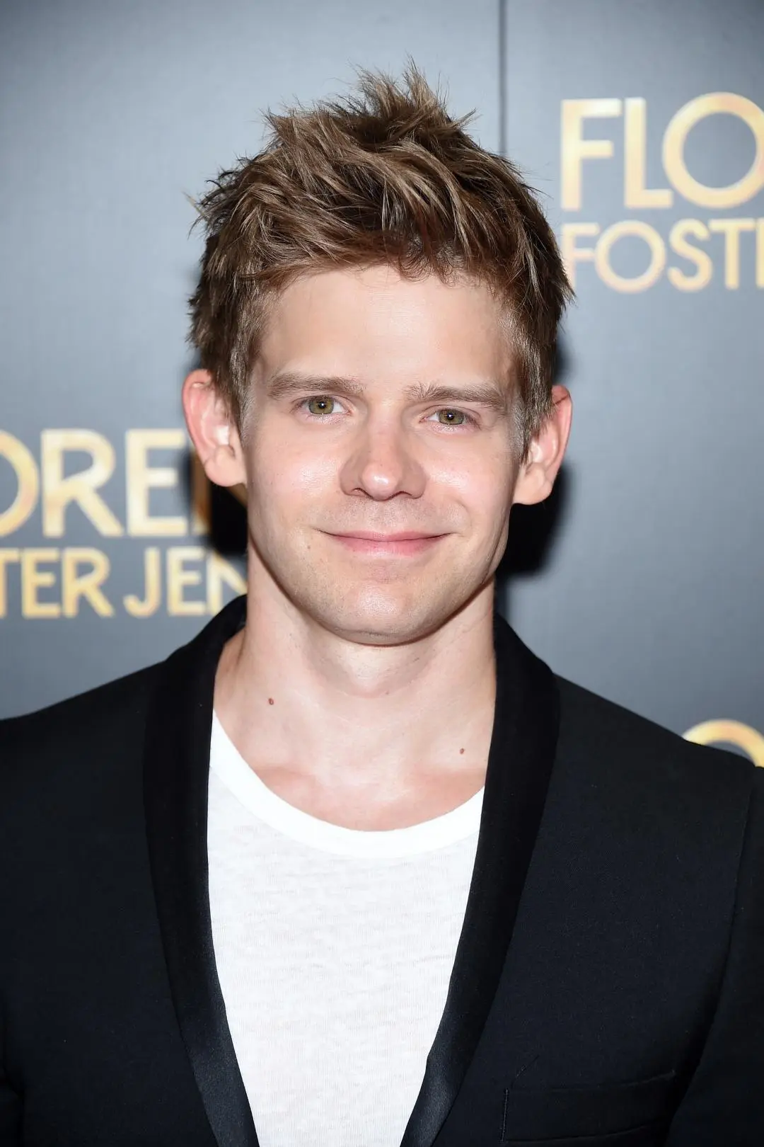 Andrew Keenan-Bolger_peliplat