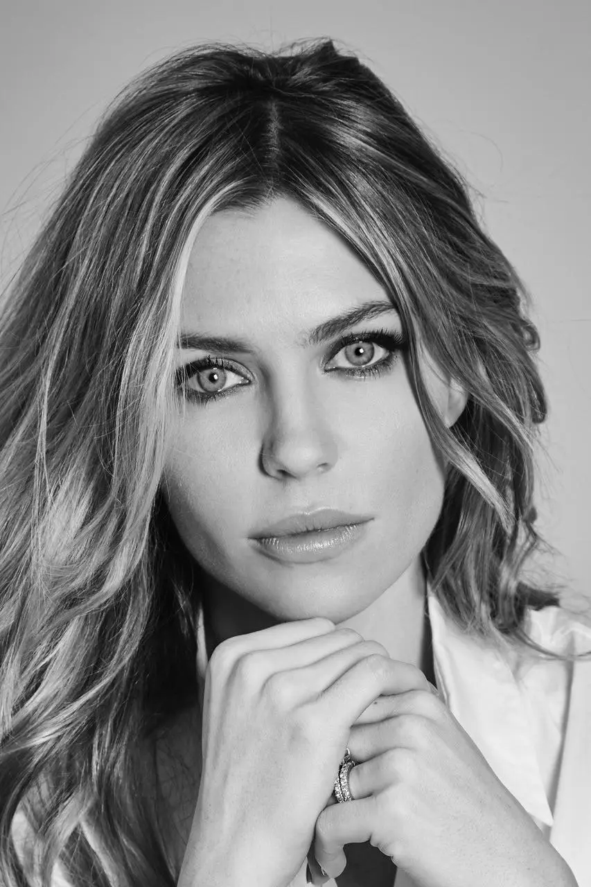 Abbey Clancy_peliplat