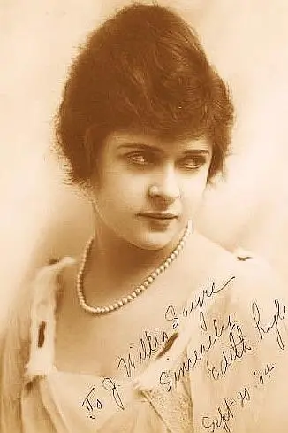 Edith Lyle_peliplat