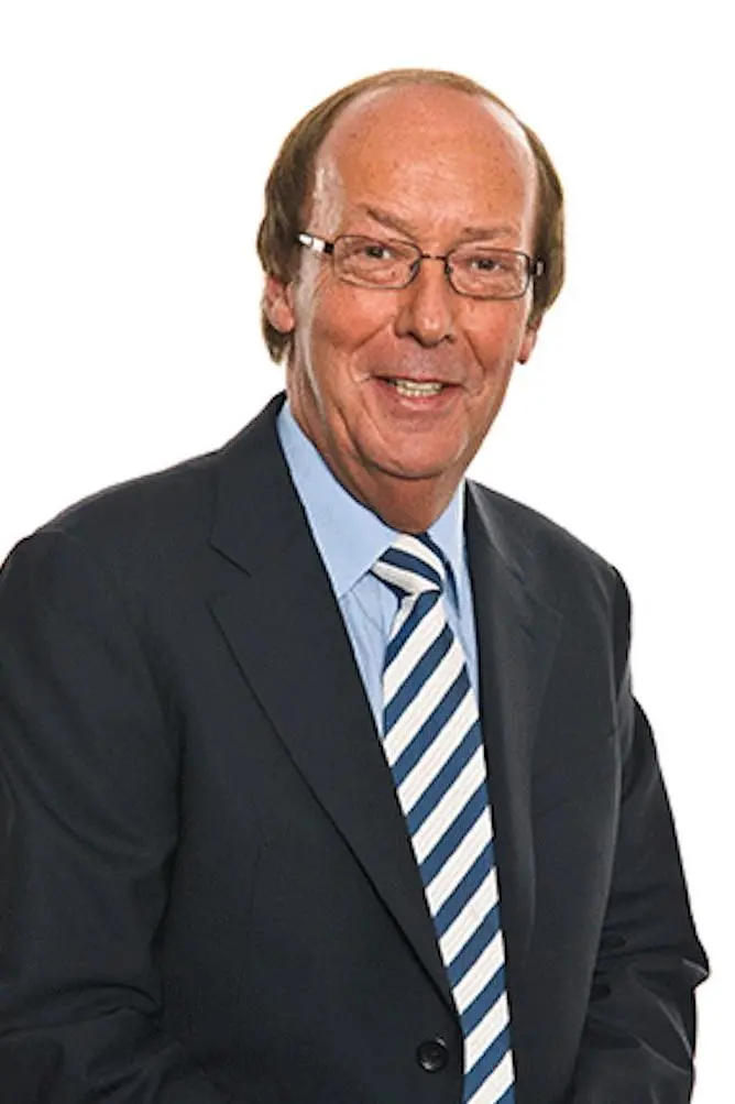 Fred Dinenage_peliplat