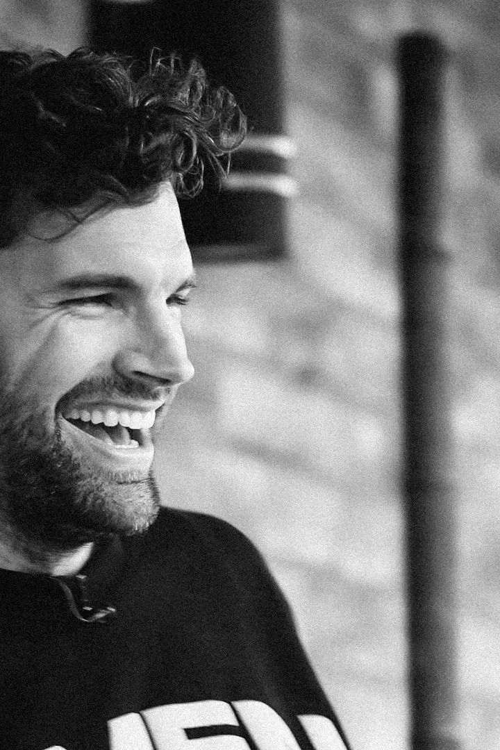 Joel Smallbone_peliplat