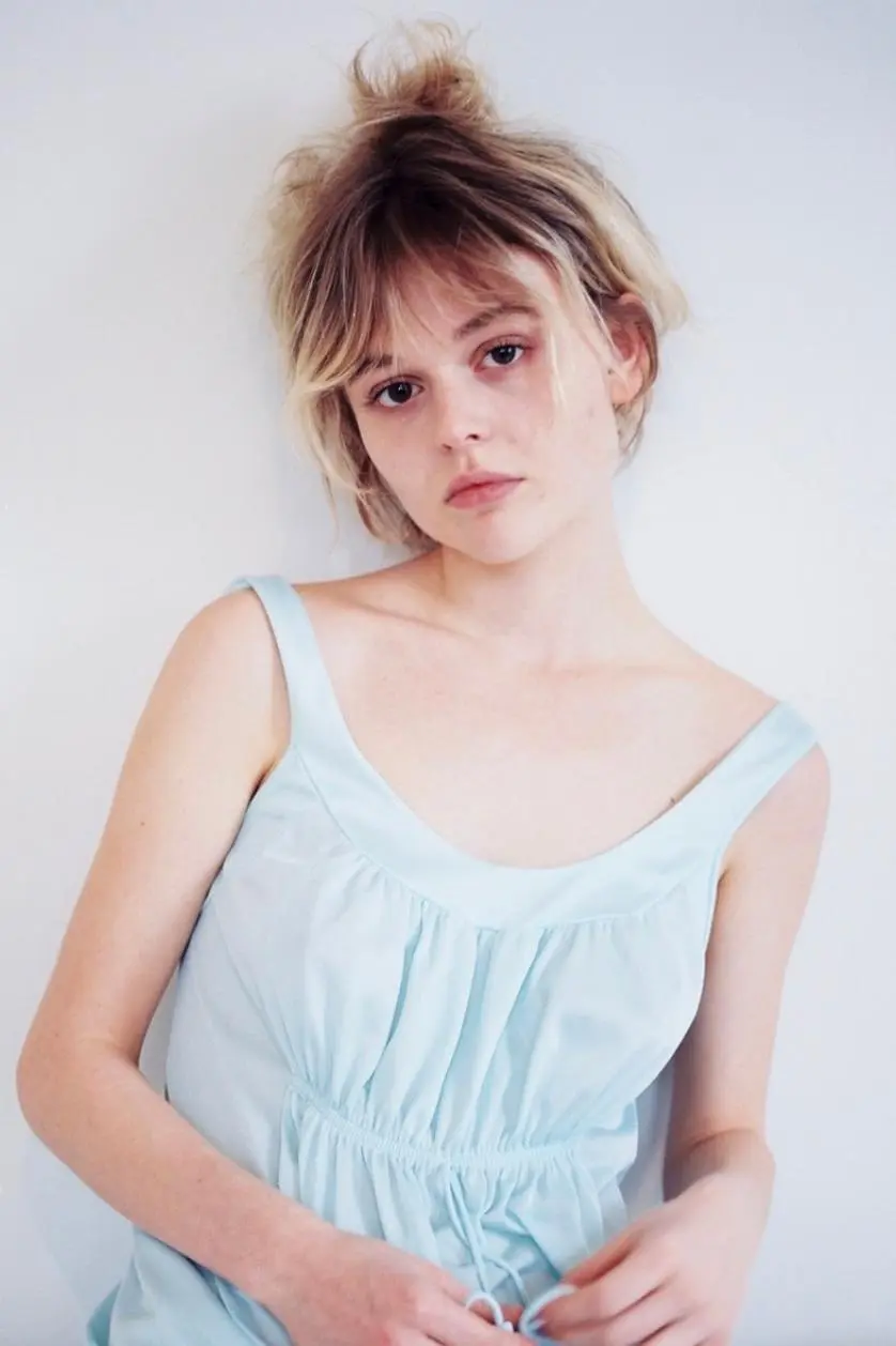 Emily Alyn Lind_peliplat