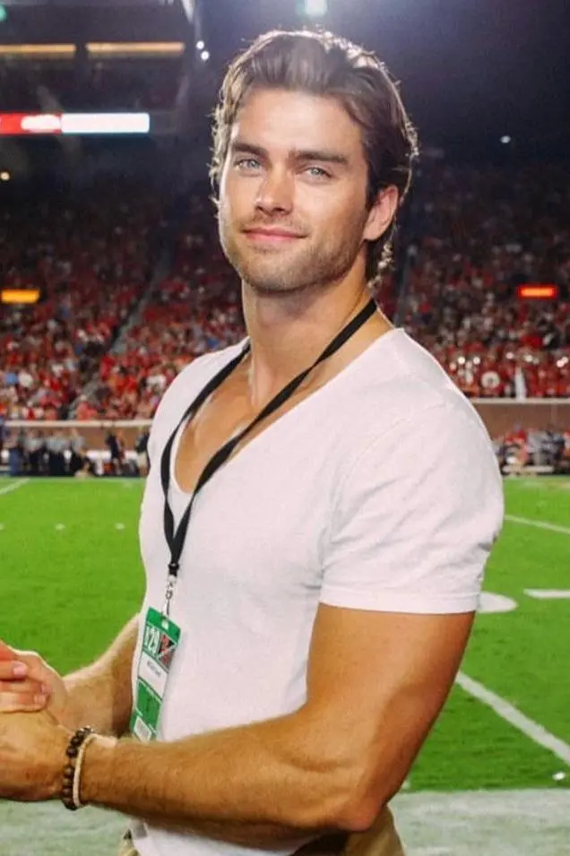 Pierson Fode_peliplat