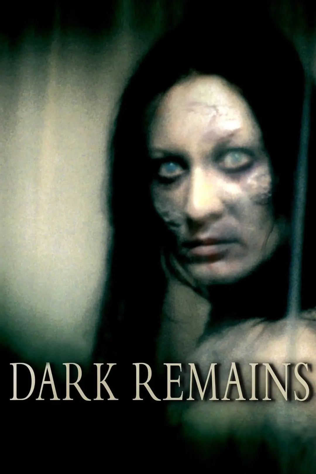 Dark remains: el pánico nunca muere_peliplat