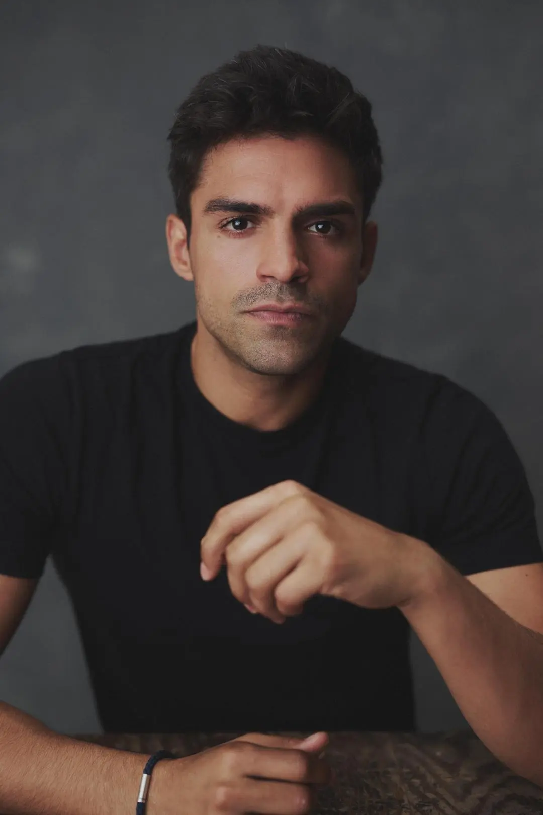 Sean Teale_peliplat