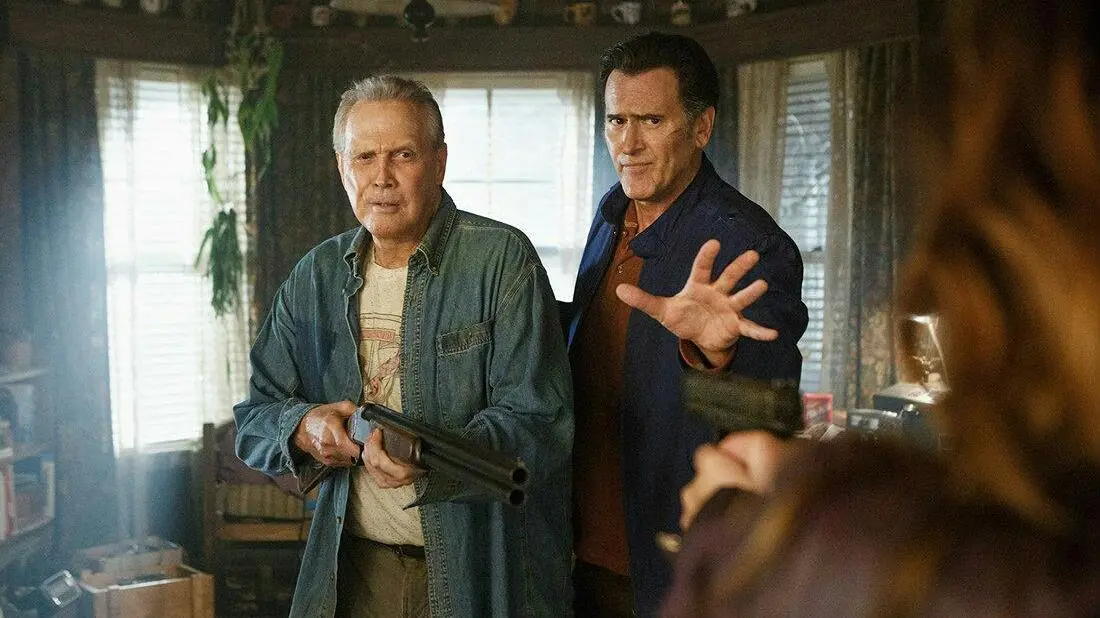 Ash vs Evil Dead_peliplat