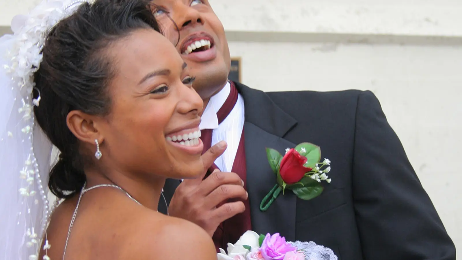 Alton & Kenya's Outrageous Wedding_peliplat