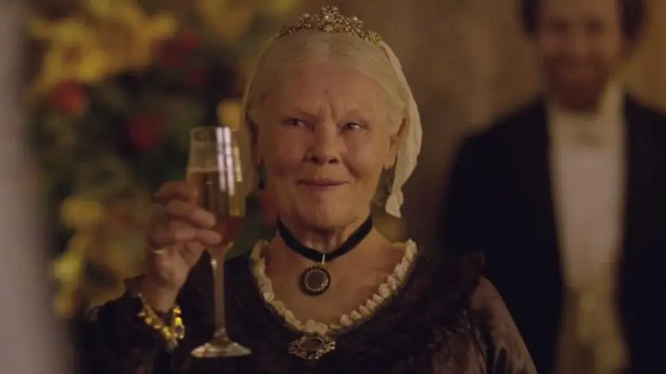 Victoria e Abdul: O Confidente da Rainha_peliplat