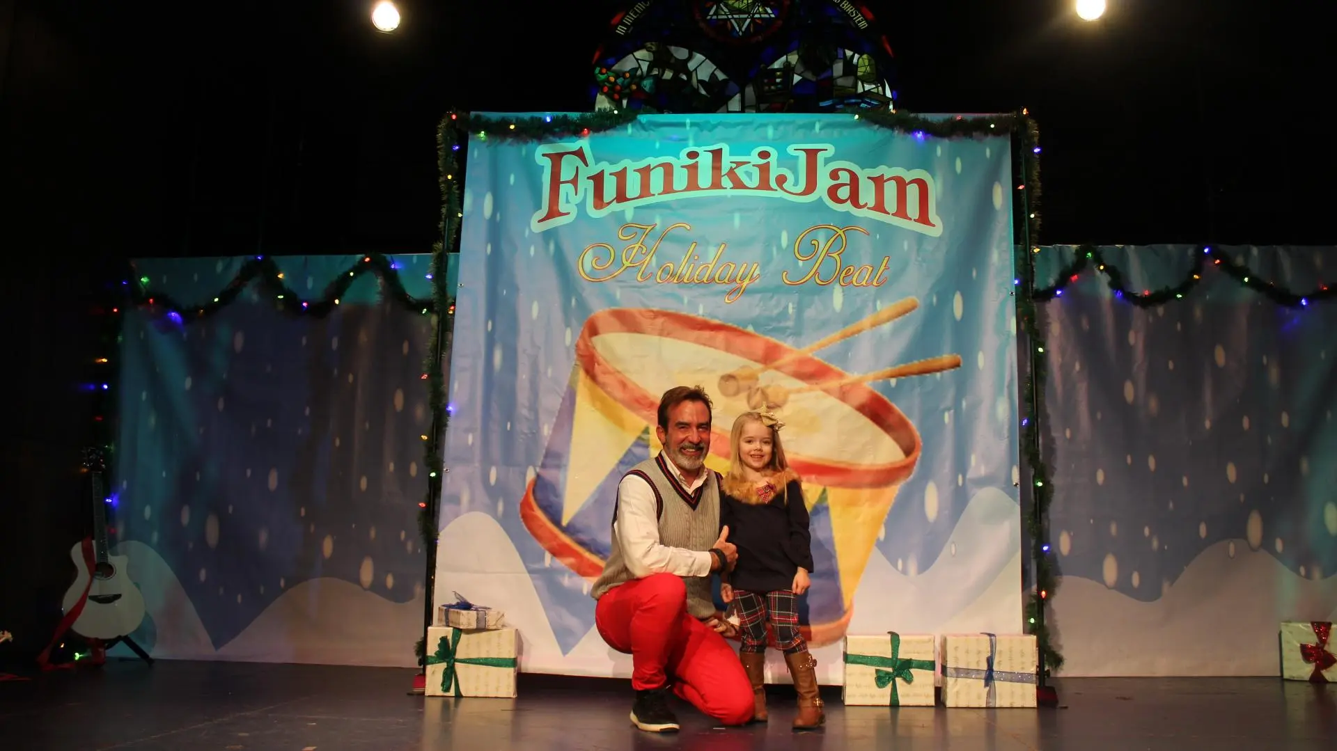 The FunikiJam Show Holiday Specials_peliplat