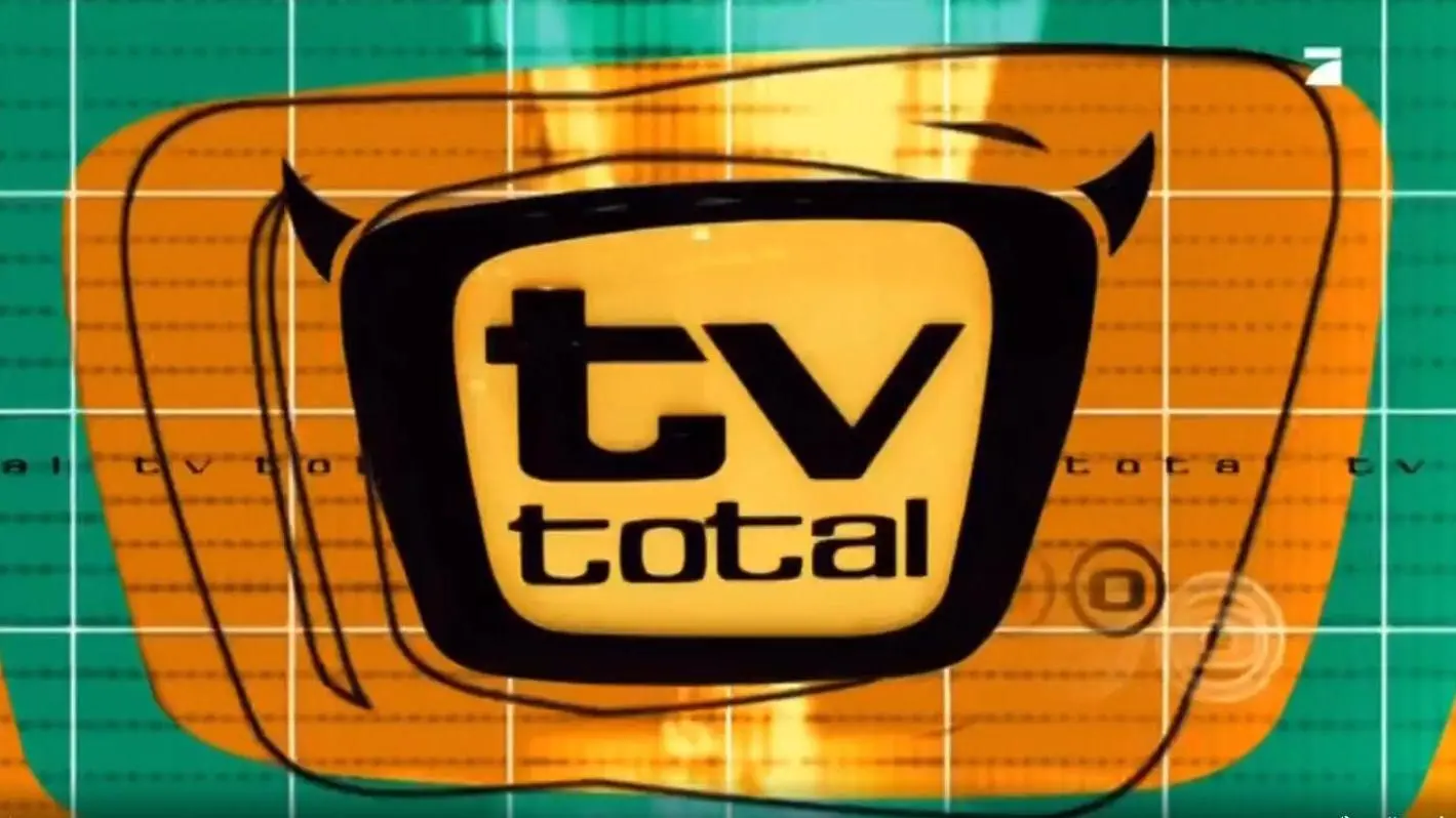 TV total_peliplat