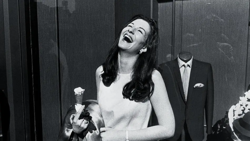 Garry Winogrand: All Things are Photographable_peliplat