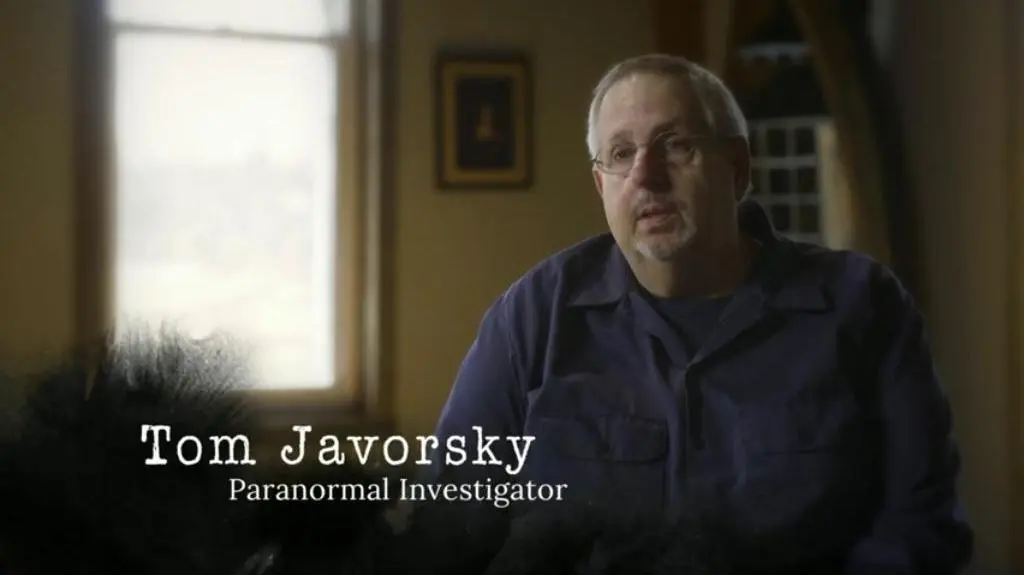 Paranormal Investigators_peliplat