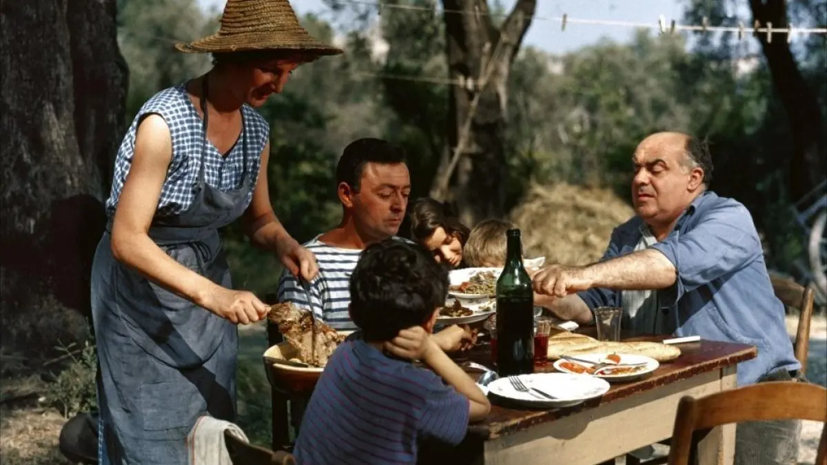 Picnic on the Grass_peliplat