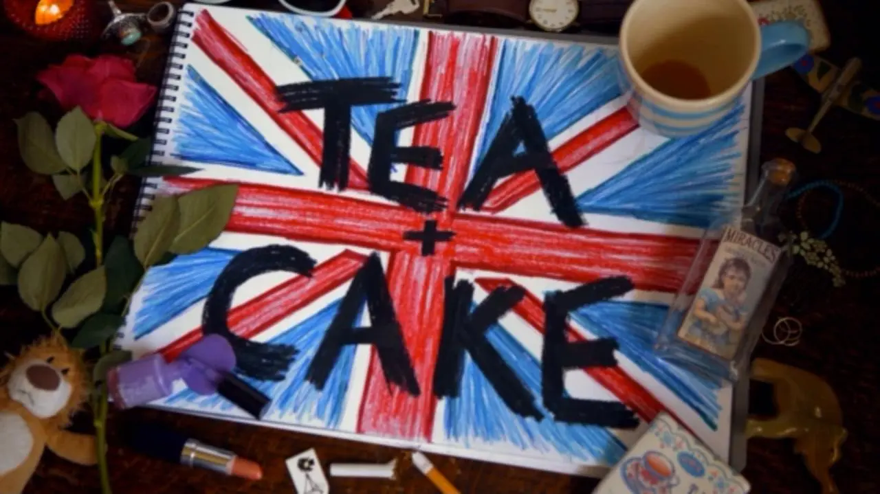 Tea + Cake_peliplat