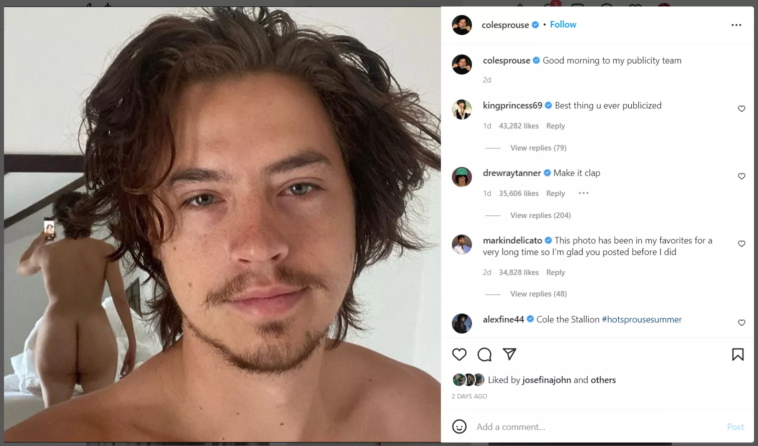 Cole Sprouse pela el durazno en Instagram 🍑 (NSFW)