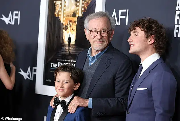 Michelle Williams on first red carpet since welcoming third child at  premiere of The Fabelmans in LA | Daily Mail Online