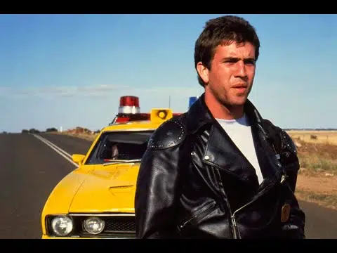 Mad Max 1 - Max Contra el Jinete Nocturno - YouTube