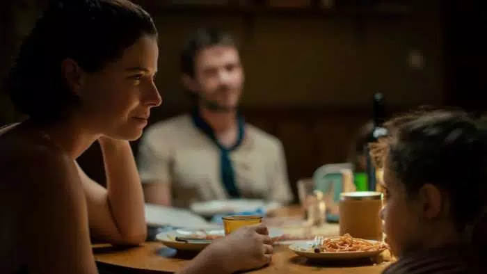 La hija oscura: Maternidad en jaque | CineFreaks.net