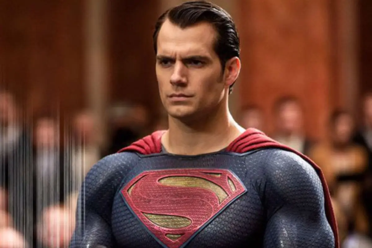 Guys, Henry Cavill Tetap Perankan Superman di Man of Steel 2! - GenPI.co