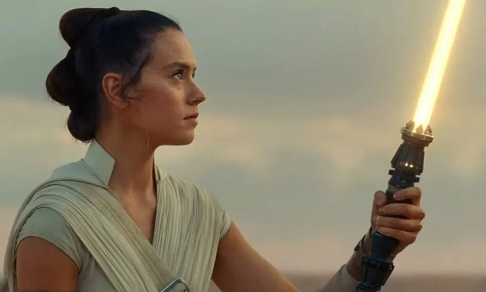 Por qué es amarillo? Revelan más secretos sobre el lightsaber de Rey