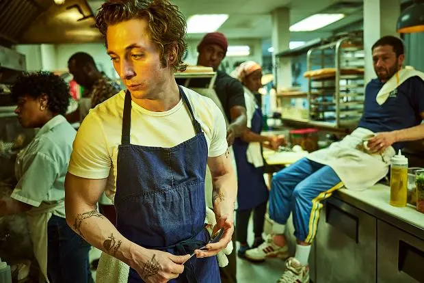 Jeremy Allen White miał być tancerzem, ale zmienił zdanie. Jego rola w