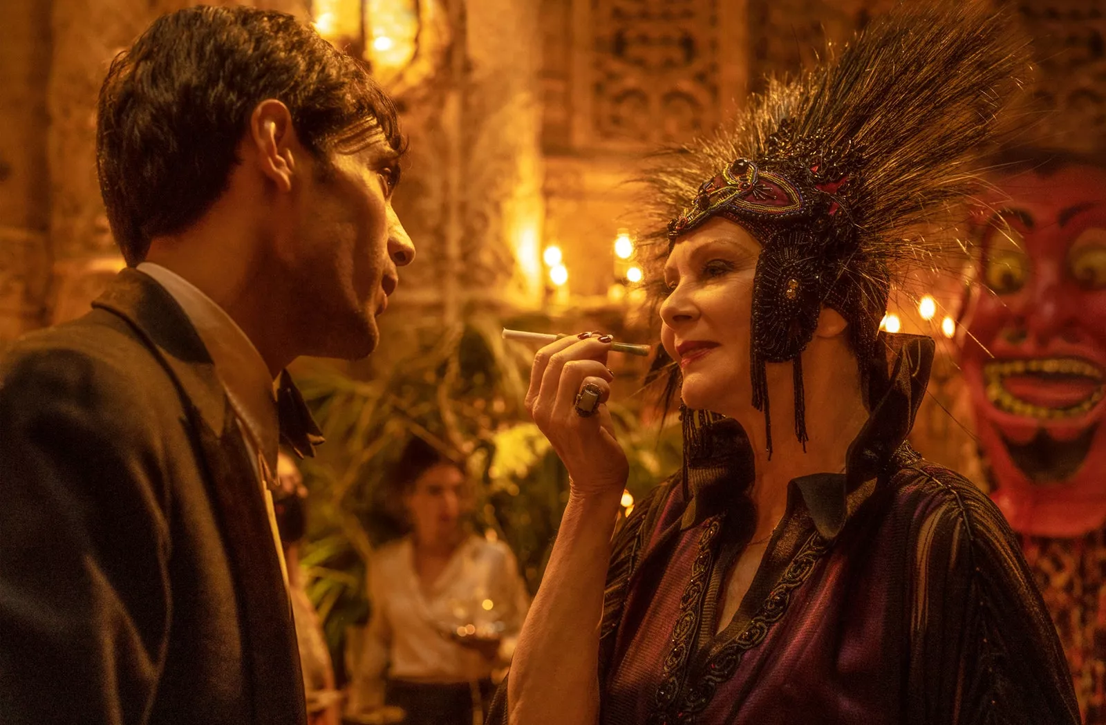 The Story Behind Margot Robbie’s Tousled Hair in Babylon — See Photos ...