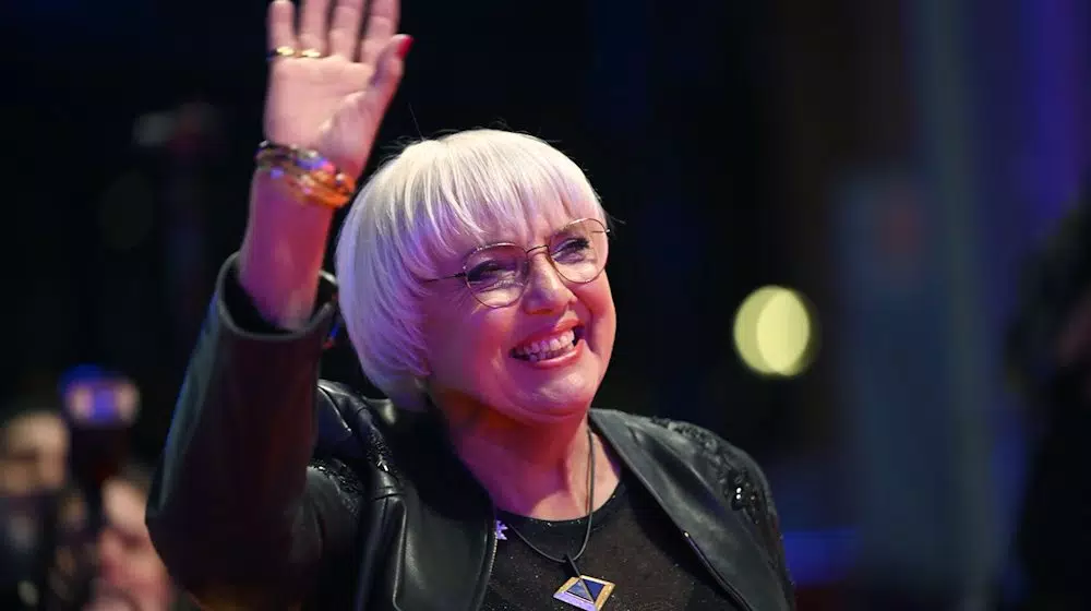Claudia Roth thanks Berlinale director duo