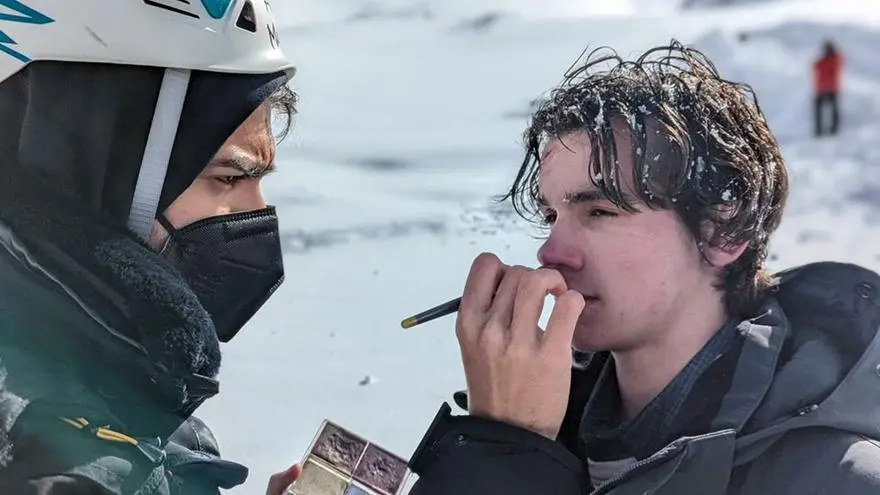 El maquillador de Ciudad Real que estará en la carrera por el Oscar gracias  a su trabajo en 'La sociedad de la nieve'