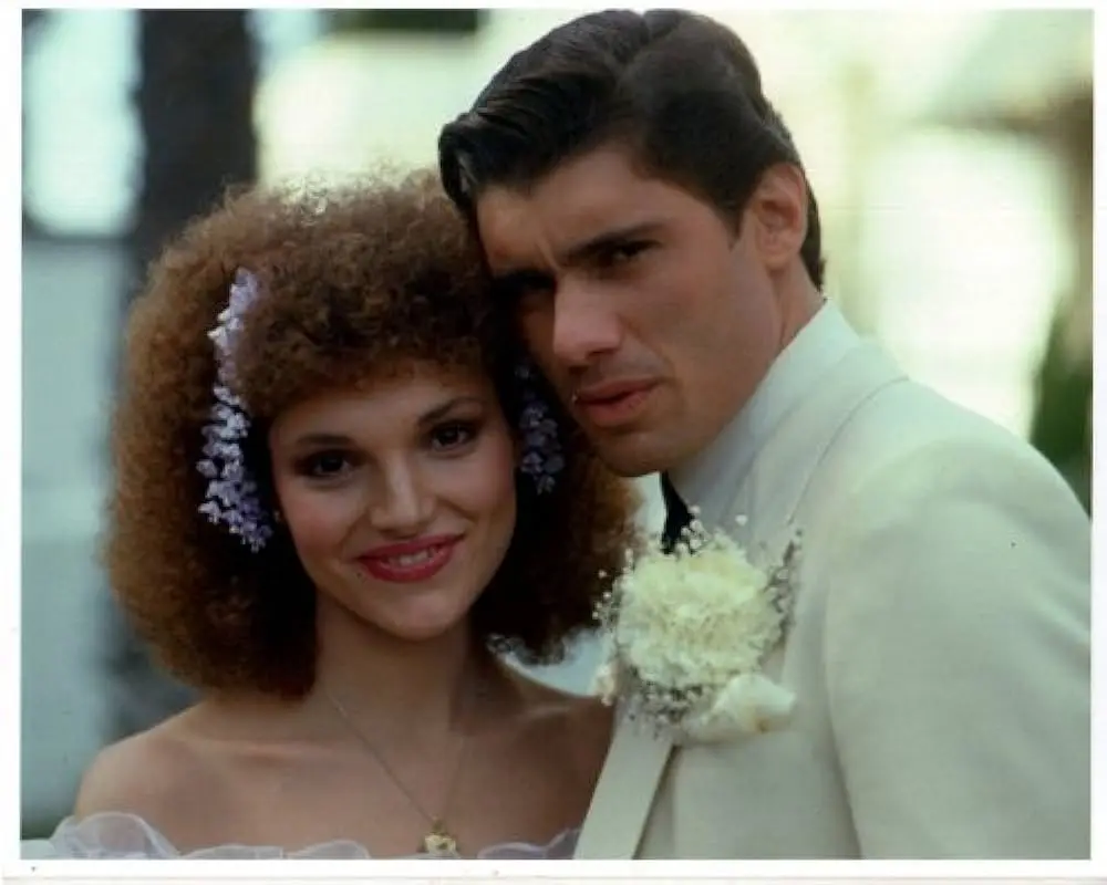 Scarface Mary Elizabeth Mastantonio Steven Bauer 8x10 Photo L9990 at  Amazon's Entertainment Collectibles Store