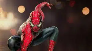 Cómo hacer una máscara de Spiderman en casa de fieltro