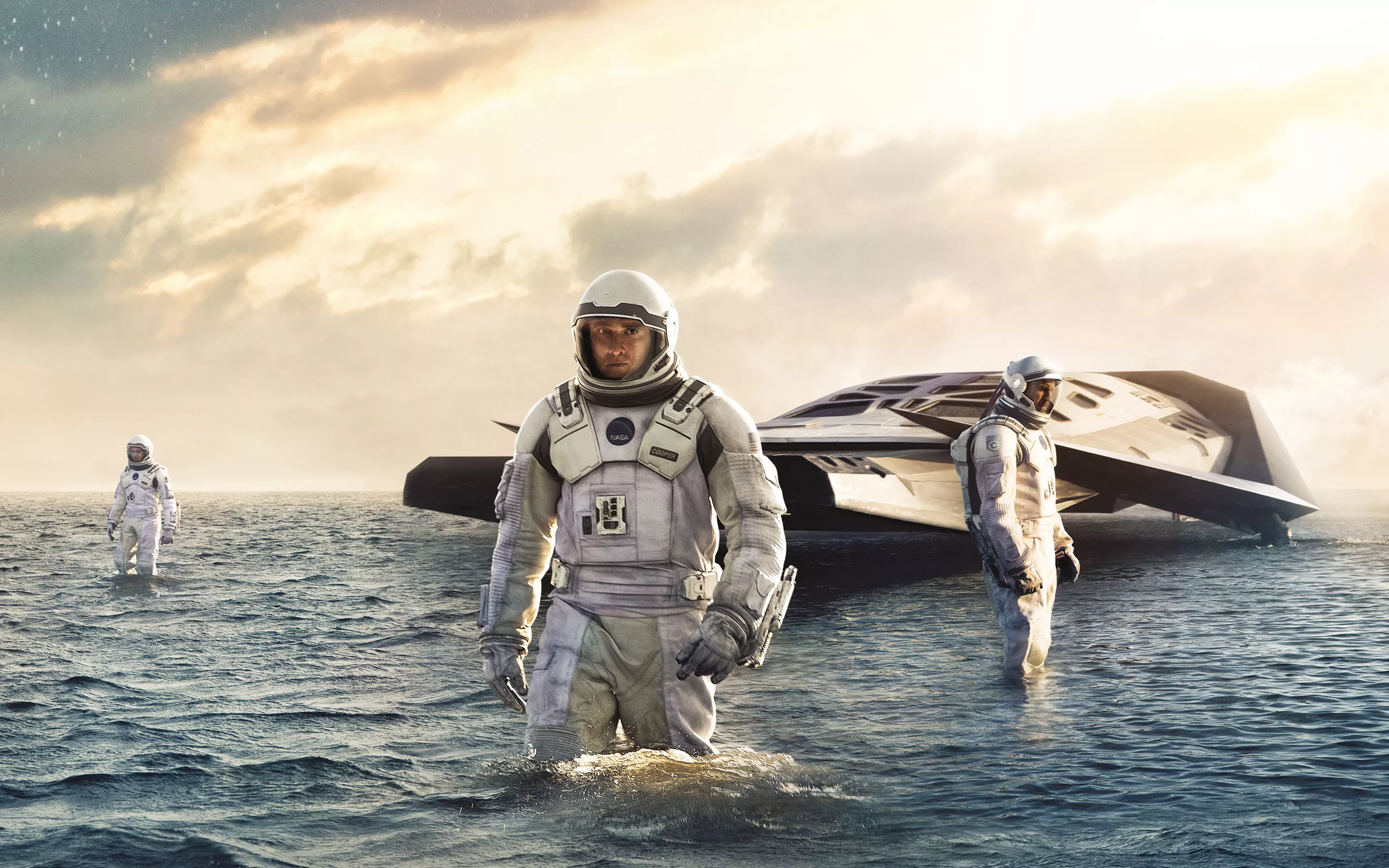 AtomixMovies - Review Interstellar | Atomix