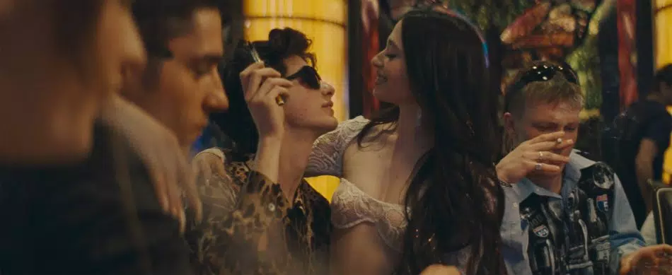 Crítica] «Anora» (2024): este no es un cuento de hadas - Críticas -  Cinencuentro