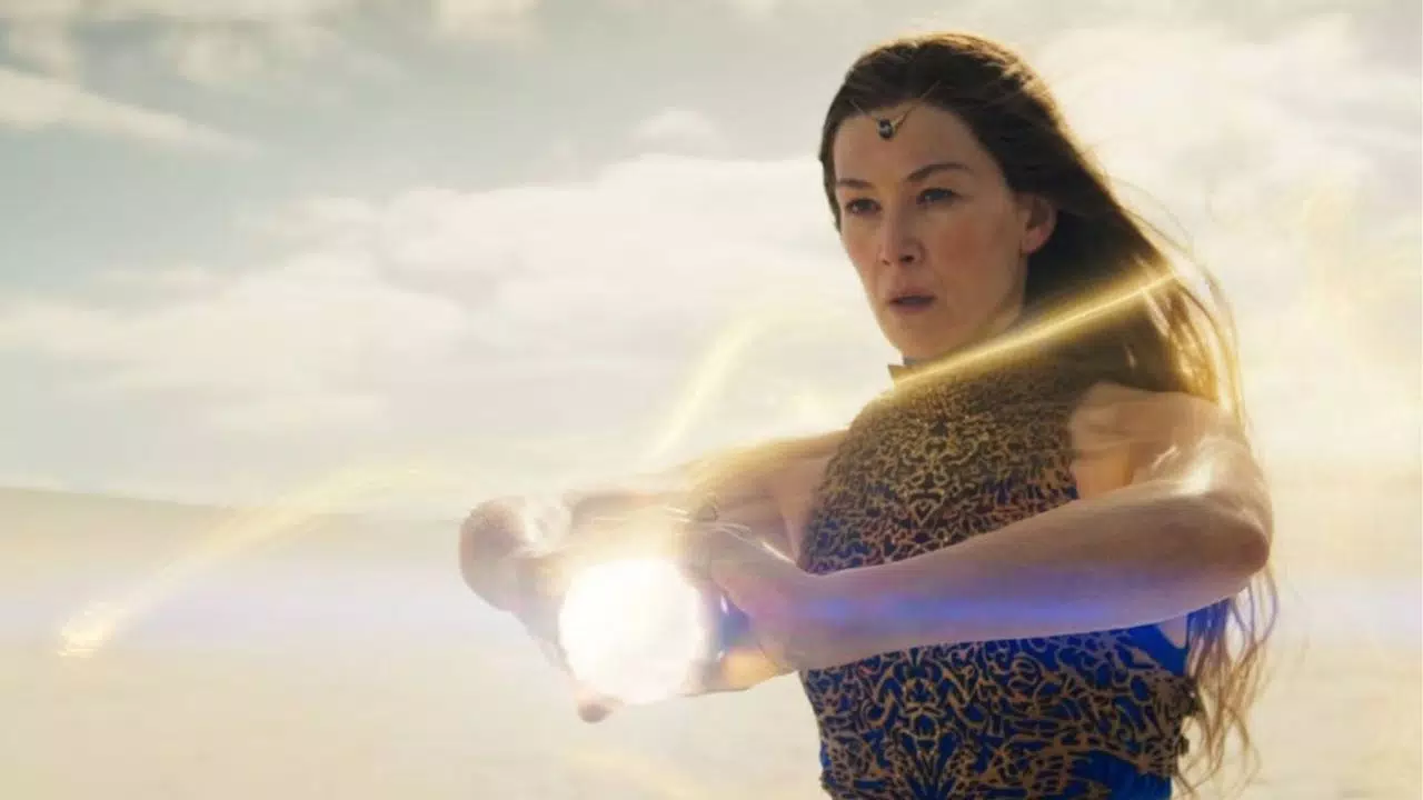 Moiraine in The Wheel of Time Season 3