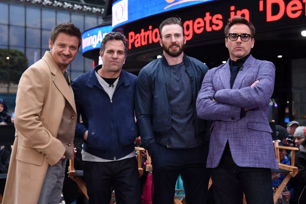 Jeremy Renner Defends Real 'Avengers' Cast Friendships