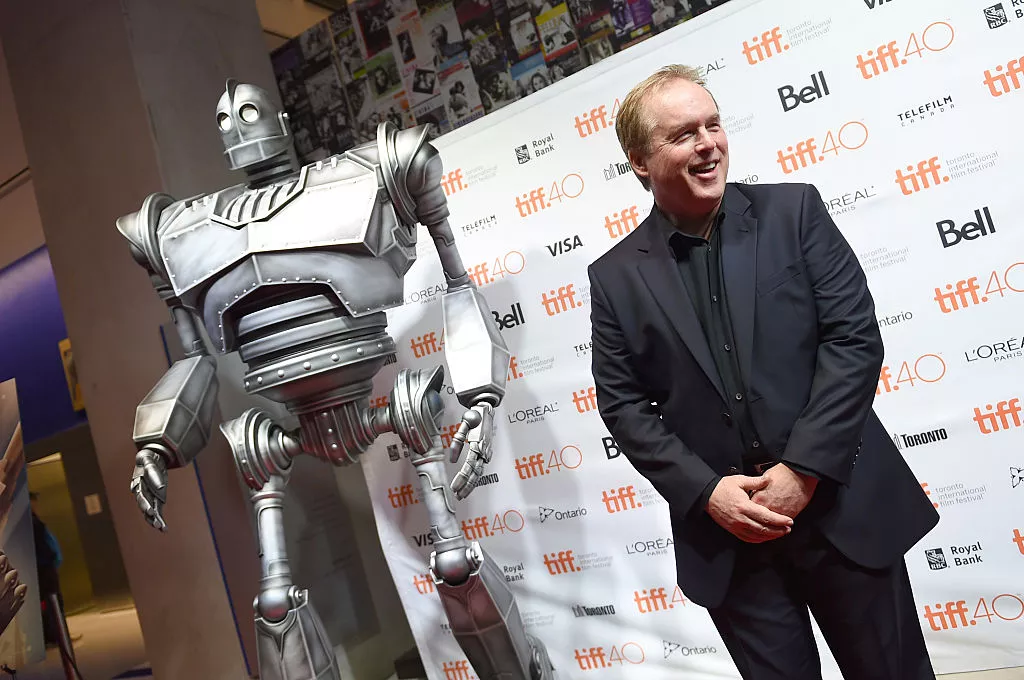 Brad Bird, director de 'El Gigante de Hierro' confesó que la muerte de su  hermana fue el motivo para hacer la cinta | Entretenimiento Cine y Series |  Univision