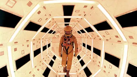 ¿No has visto la peli intergaláctica más top del cine? 🚀 2001: Odisea en el espacio 🌌Te cuento que te estas perdiendo